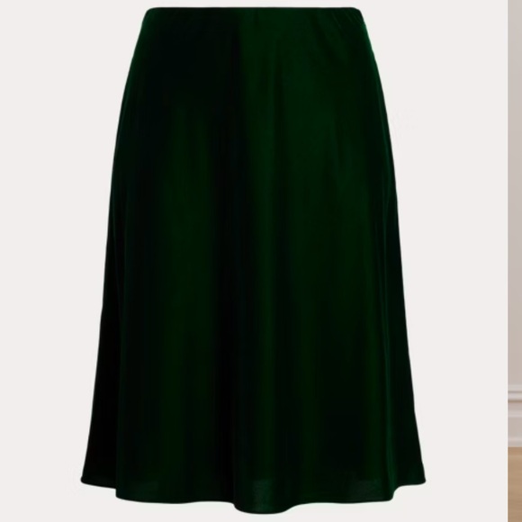LAUREN RALPH LAUREN Black Velvet Midi Skirt Sz 4 NWT - Picture 2 of 4